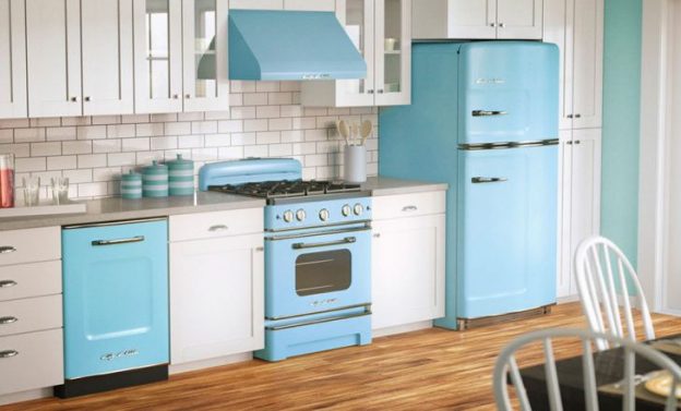 pequeña cocina vintage azul