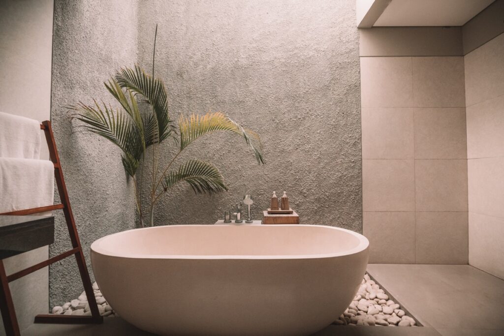 baño diseñado en el sótano