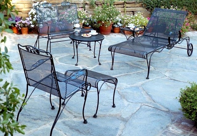 sillas de metal pintado